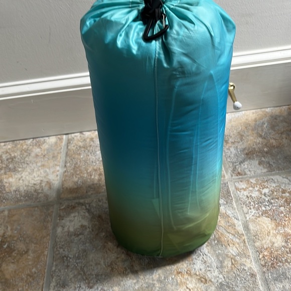 RUMPL x FP Movement Original Puffy Blanket NWT - Picture 5 of 15